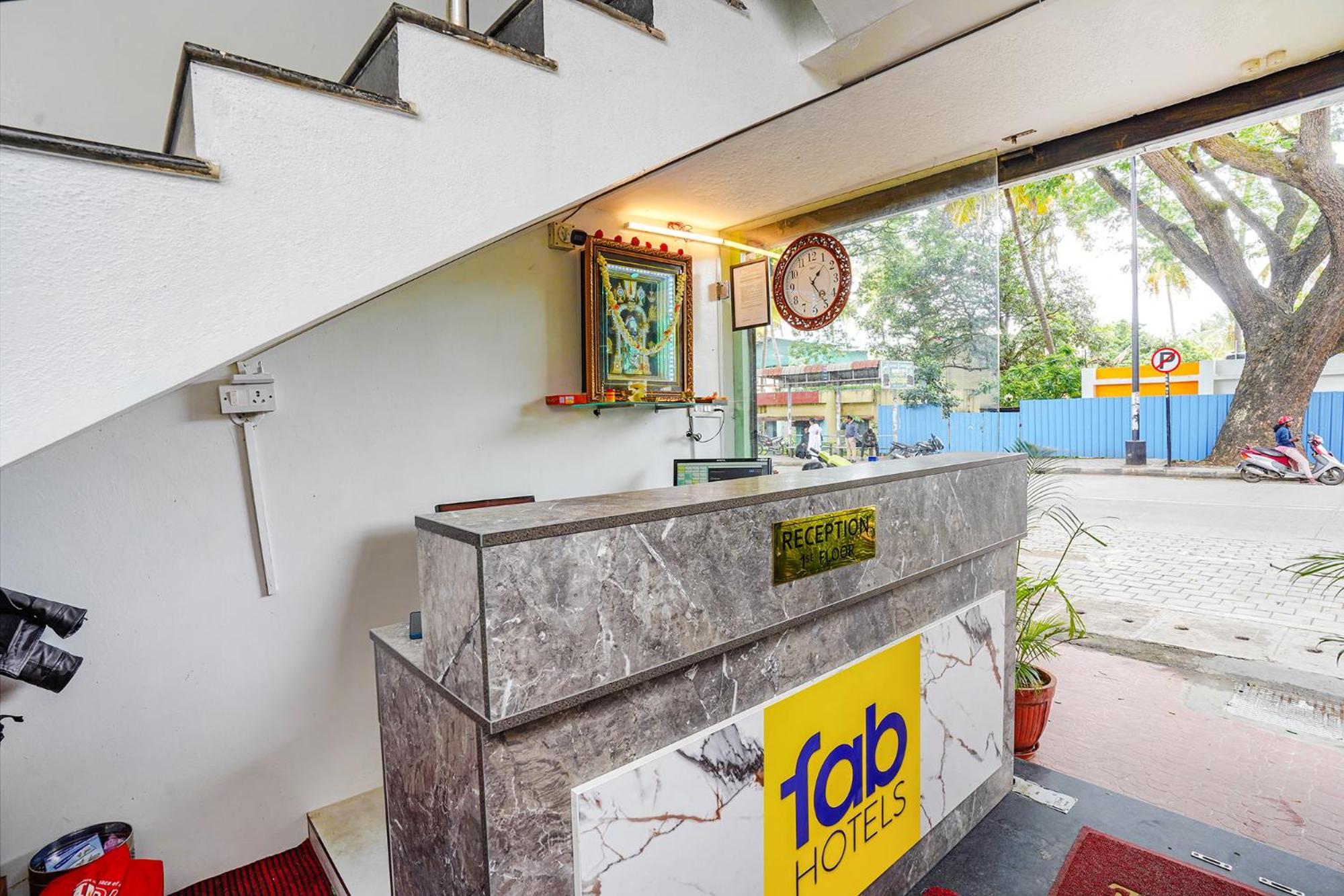 Fabhotel Rlv Green Palace - Nr Kengeri Satellite Town Bengaluru Kültér fotó